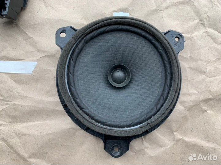 Динамик задний Toyota Avensis 2 T250 1.8 1zzfe