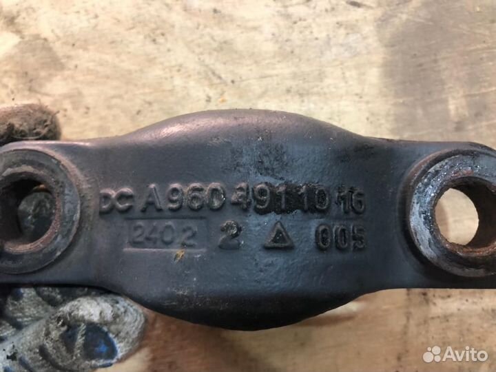 А9604911016 Скобы кронштейна глушителя Mercedes