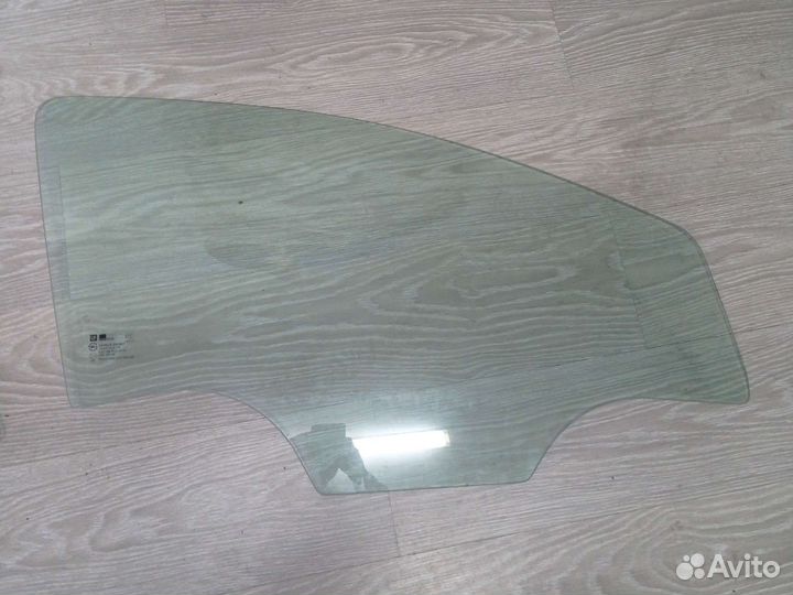 Стекло переднее правое Шевроле Авео Т300