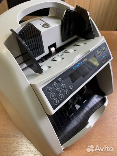 Счетчик банкнот dors 600