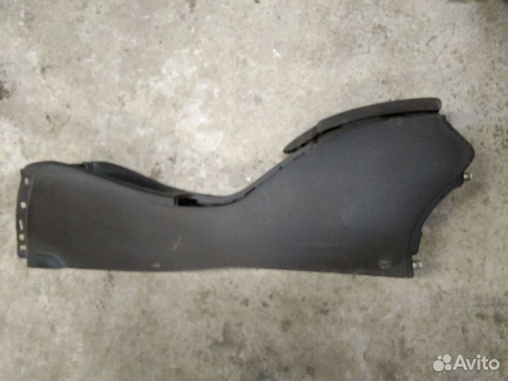 Подлокотник Рено Меган 3