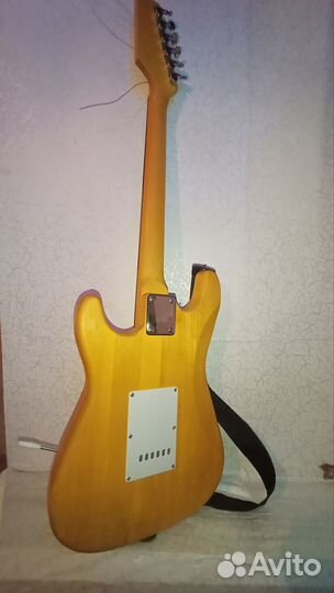 Электрогитара