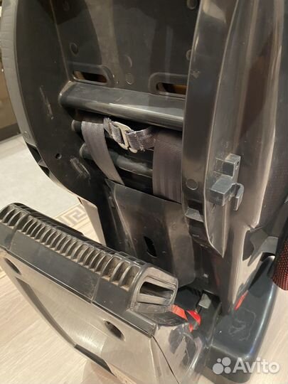 Детское автомобильное кресло