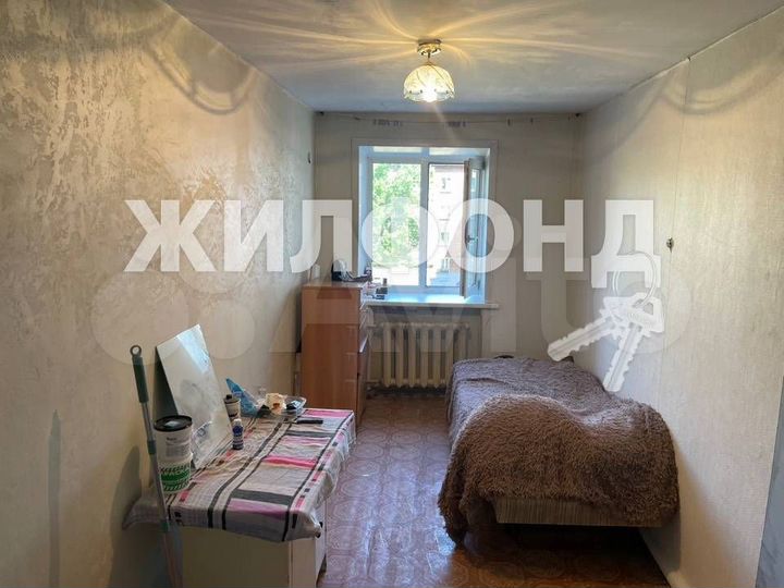 Комната 12 м² в 1-к., 1/4 эт.