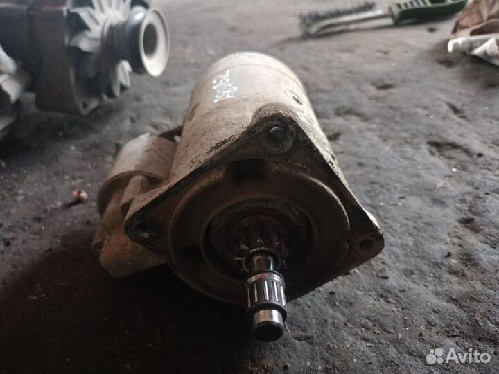 Стартер Audi 80 B2