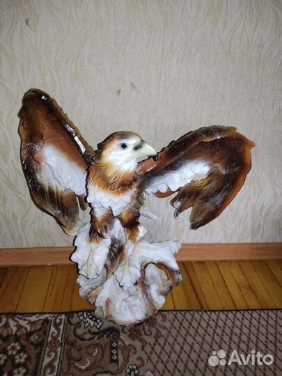 Орел из полистоуна