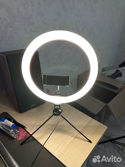 Кольцевая Led лампа настольная