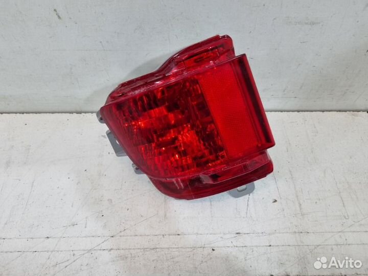 Фонарь противотуманный задний левый Toyota Land