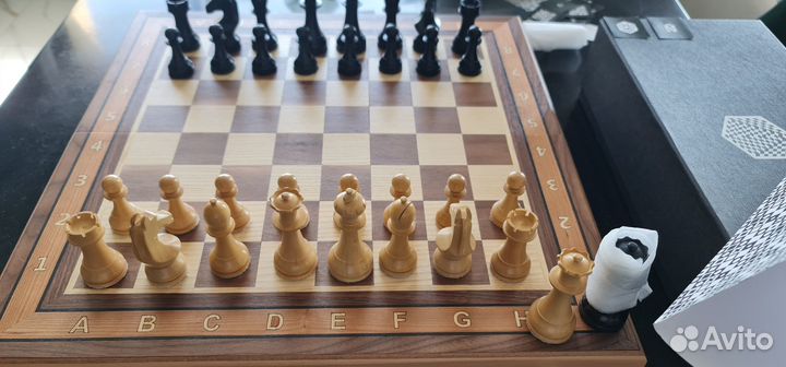 Шахматы турнирные Fide World Chess с доской