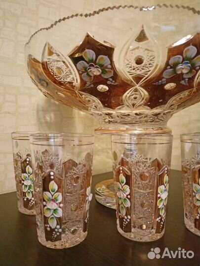 Графин с рюмками