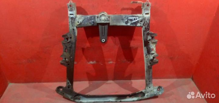 Сандеро подрамник с деф. Renault Sandero 1