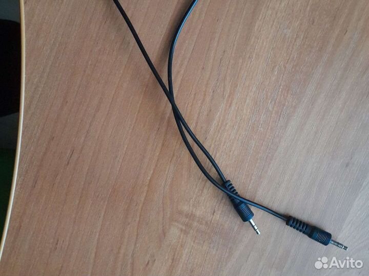 Подставка для ноутбука с колонками