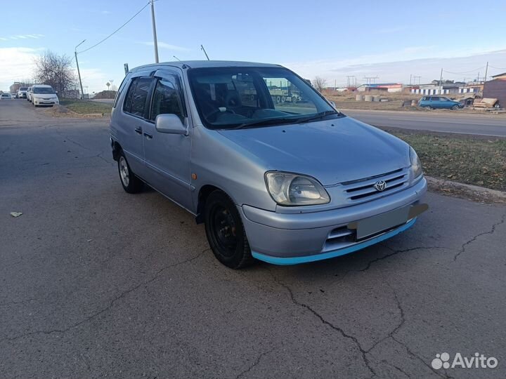 Toyota Raum 1.5 AT, 1997, 290 000 км