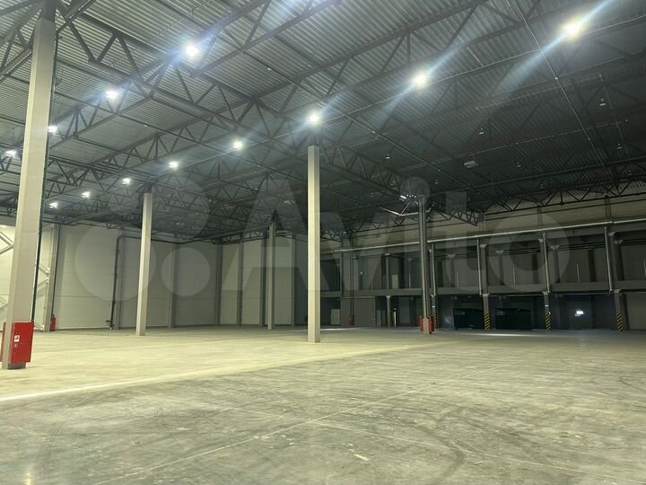 Склад, от 1300 м2 по полу до 10 000 м²