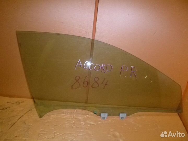 Стекло двери передней правой honda accord viii 200