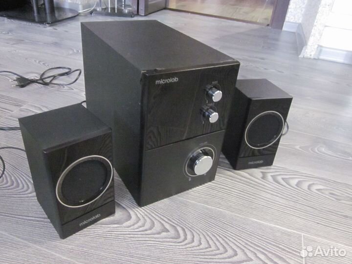 Колонки Microlab M223 2.1