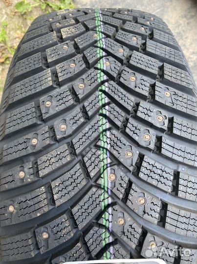 Continental IceContact 3 215/55 R17