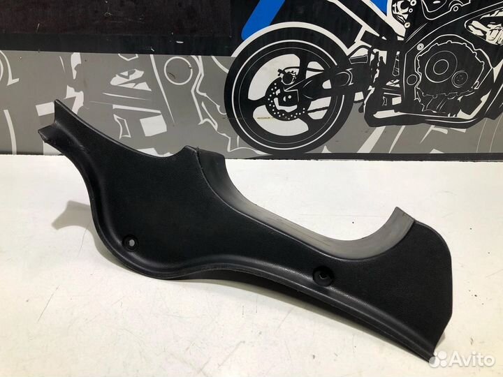 Полка левая Kawasaki GPZ 400 R 1989г