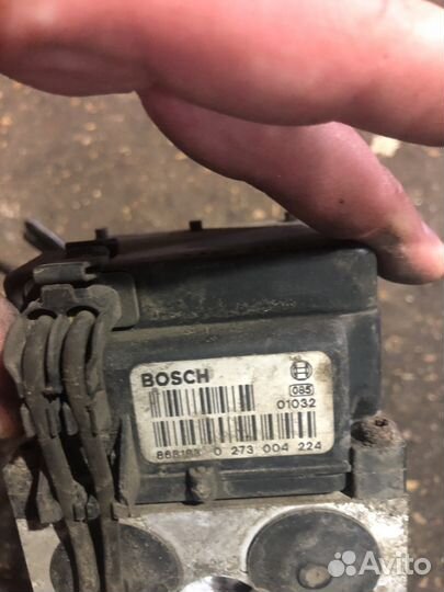 Запчасти на вольво с40 s40 2.0 блок ABS