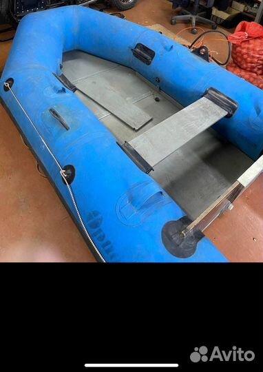 Резиновая лодка