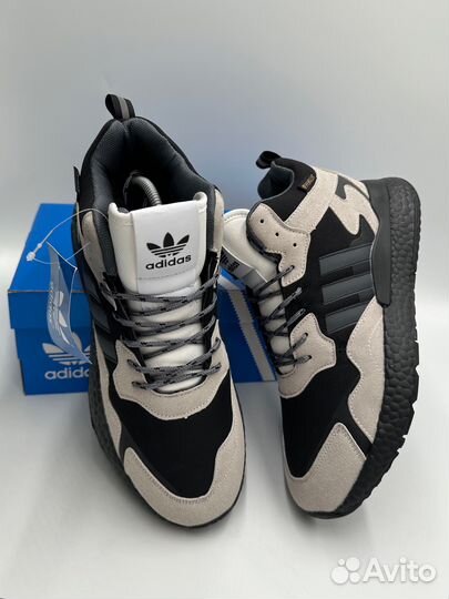 Зимние кроссовки adidas