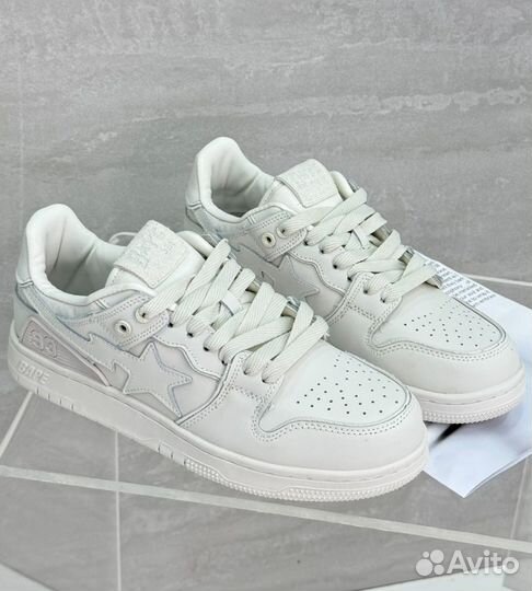 Кроссовки мужские белые