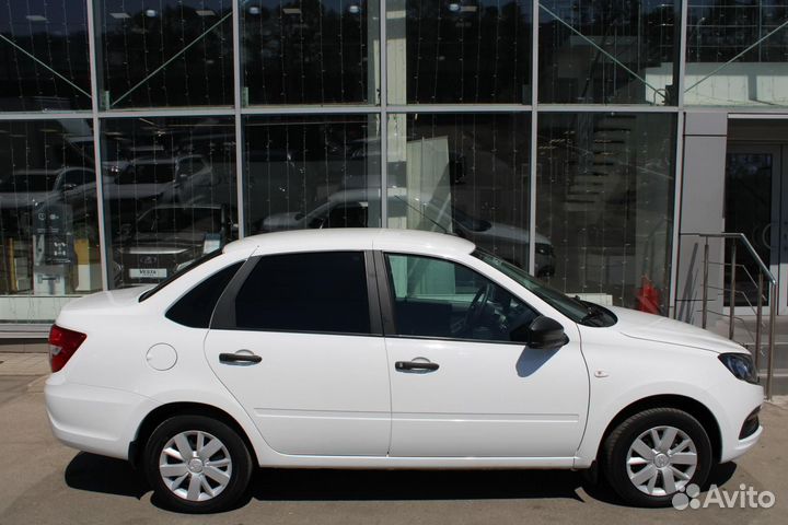 LADA Granta 1.6 МТ, 2021, 40 000 км