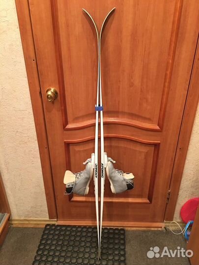 Беговые лыжи