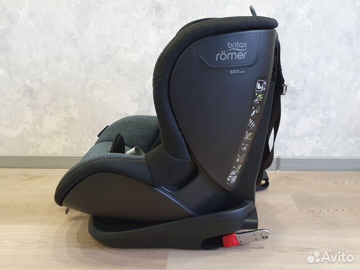 Автокресло britax romer trifix2 i size
