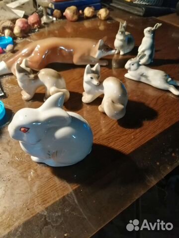 Фарфор. Зайцы, лисы