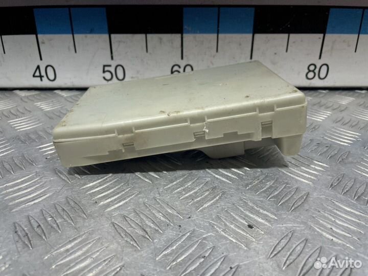 Б/У Блок предохранителей моторный#001