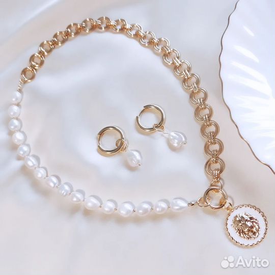 Колье с барочным жемчугом Лев