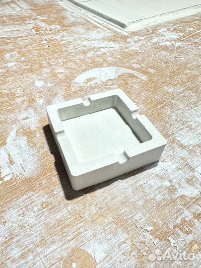 Пепельница из гипса