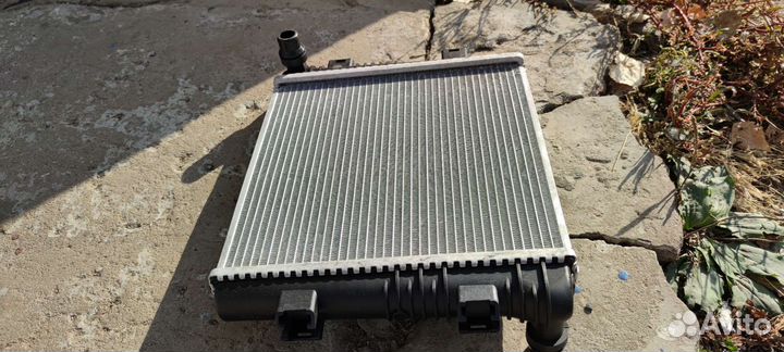 Радиатор дополнительный Mercedes W166 6.3