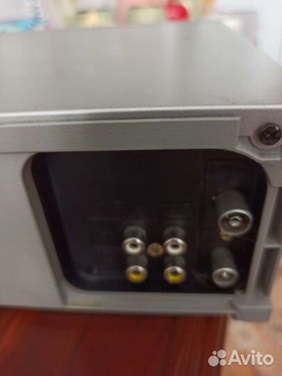 Видеомагнитофон