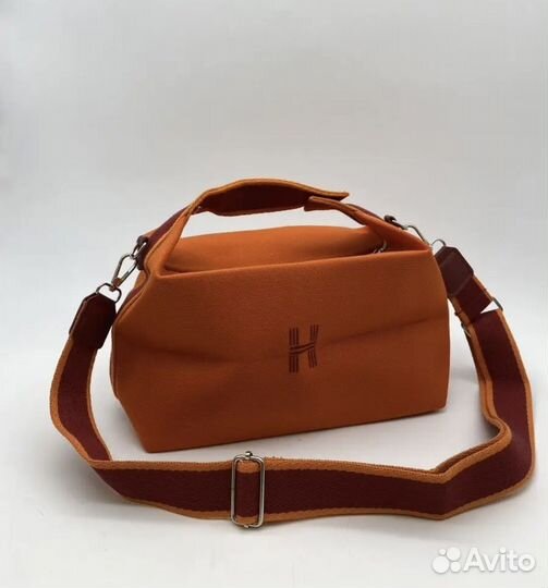 Косметичка с ручкой