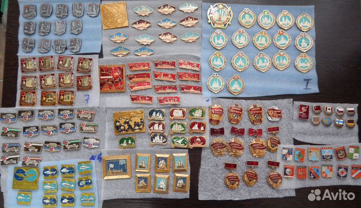 33 полных Наборов значков