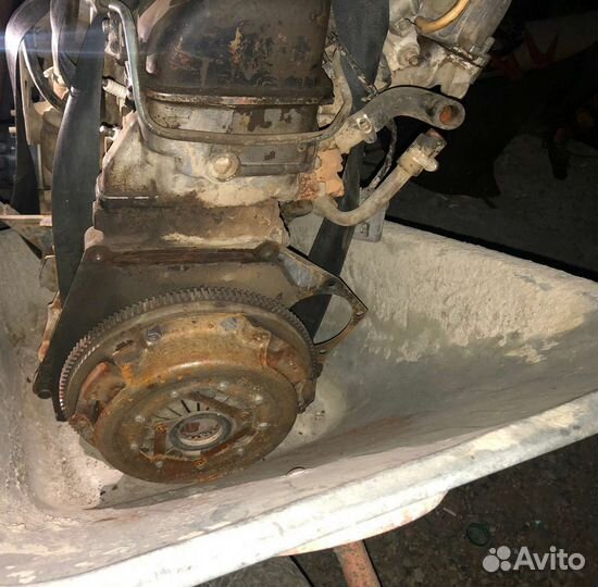 Двигатель на ниву 21214 инжектор