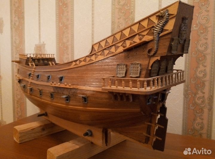 Модель галеона (собран наполовину)