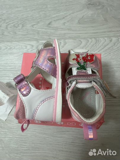 Сандалии детские для девочек