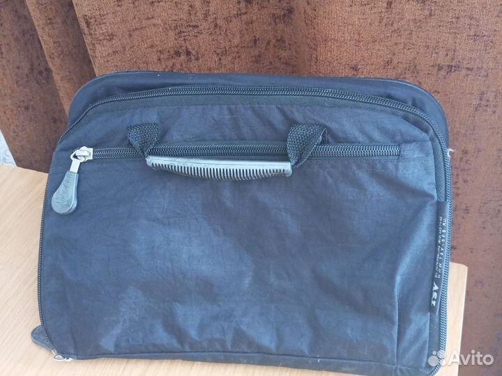 Сумка чемодан на колесах