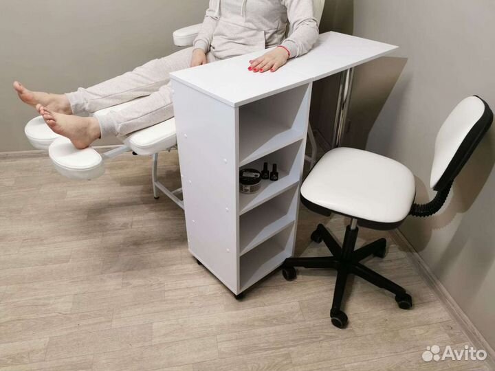 Стол маникюрный в 4 руки, складной