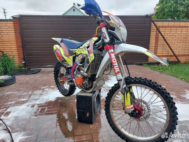 BSE M2 (BSE RTC300R)