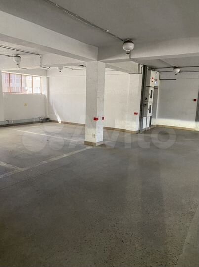 Машиноместо, 16 м²