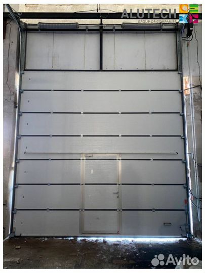Гаражные ворота alutech