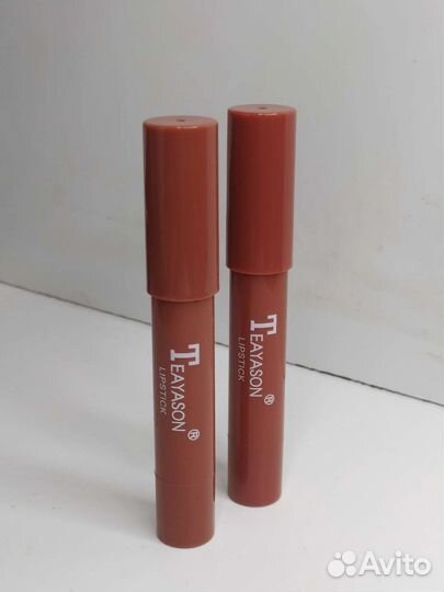 2 помады для губ