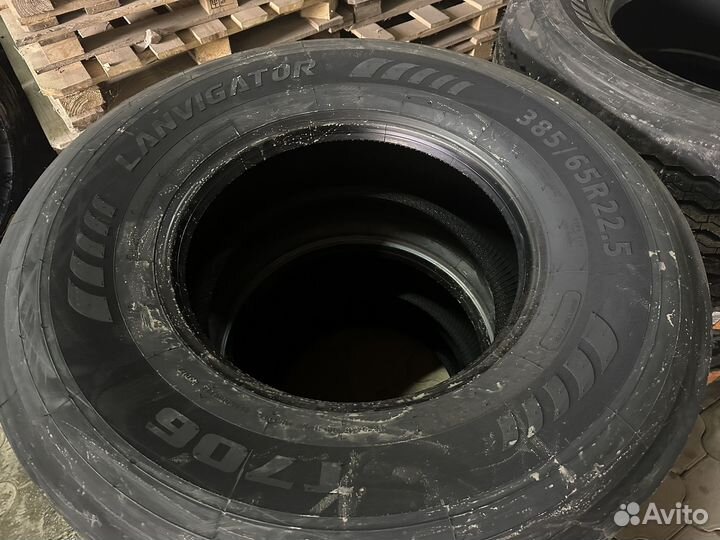 Прицеп 385 65 22.5 Китай Крепкий Надежный