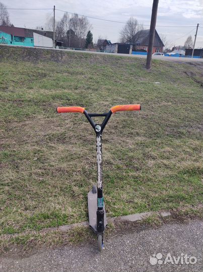 Трюковой самокат