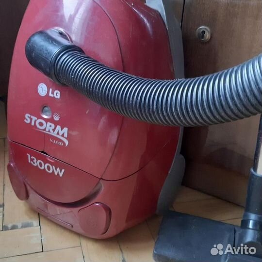 Продаю пылесос