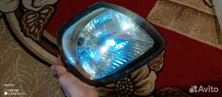 Продам правую фару на Мицубиси minica б/у